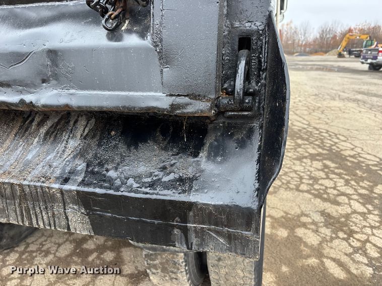 image for item DW7307 2006 Mack Granite CV713 dump truck