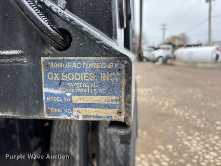 image for item DW7307 2006 Mack Granite CV713 dump truck