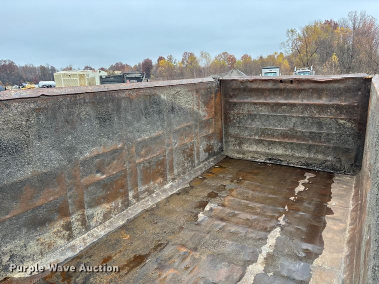 image for item DW7307 2006 Mack Granite CV713 dump truck