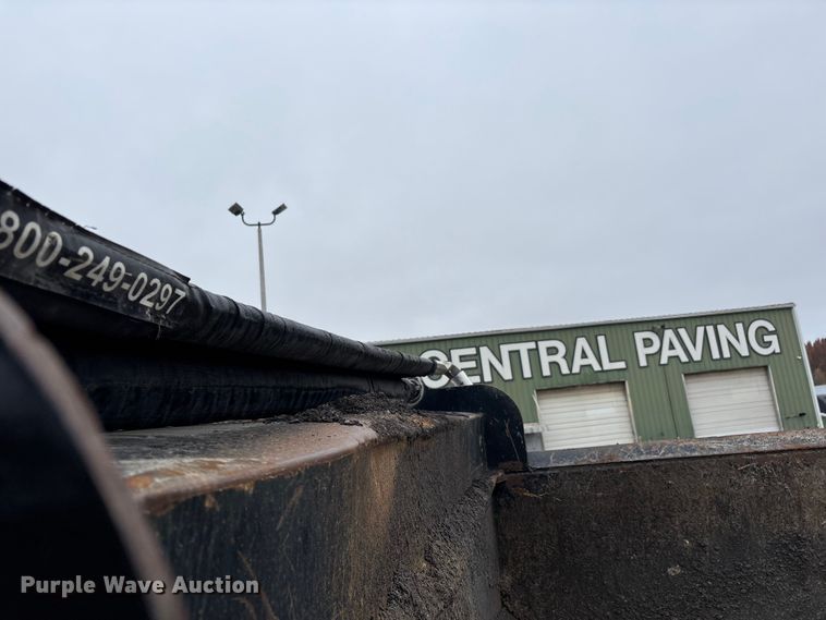 image for item DW7307 2006 Mack Granite CV713 dump truck