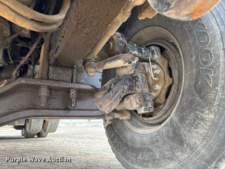 image for item DW7307 2006 Mack Granite CV713 dump truck