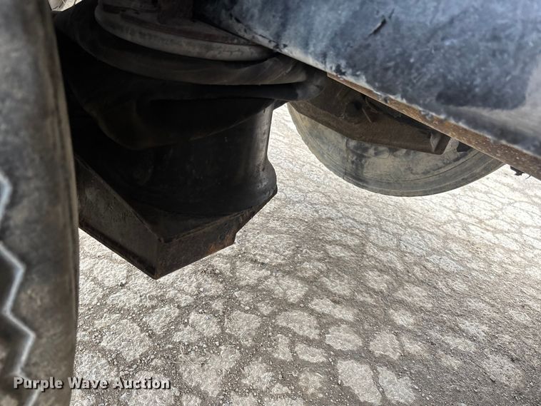 image for item DW7307 2006 Mack Granite CV713 dump truck