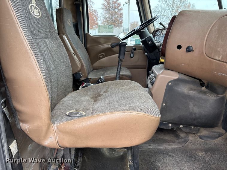 image for item DW7307 2006 Mack Granite CV713 dump truck