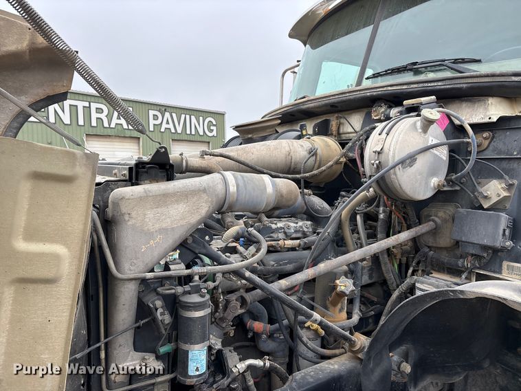 image for item DW7307 2006 Mack Granite CV713 dump truck