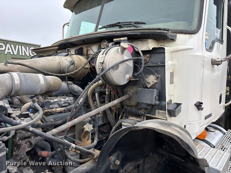 image for item DW7307 2006 Mack Granite CV713 dump truck