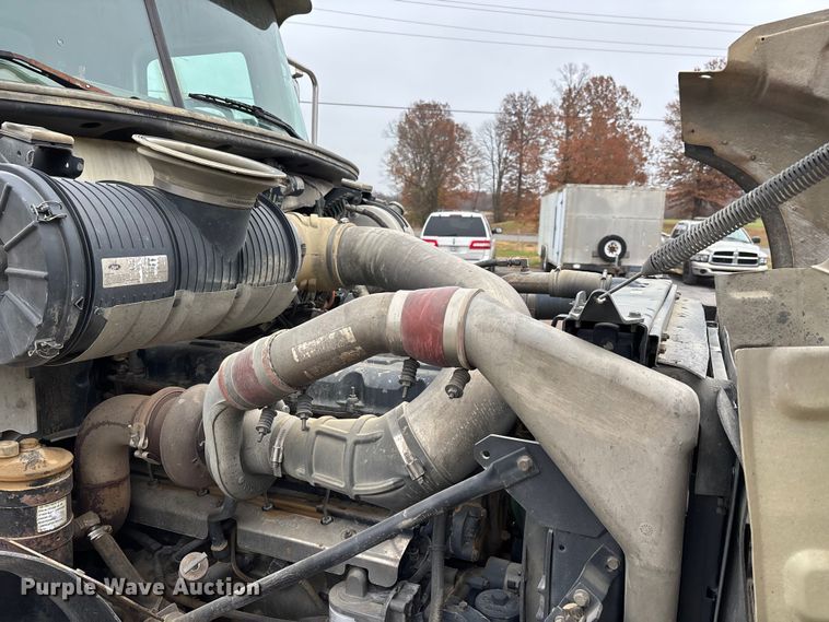 image for item DW7307 2006 Mack Granite CV713 dump truck