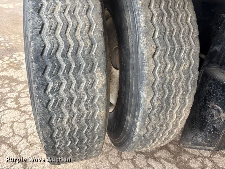 image for item DW7307 2006 Mack Granite CV713 dump truck