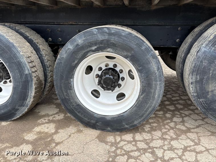 image for item DW7307 2006 Mack Granite CV713 dump truck