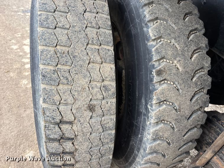 image for item DW7307 2006 Mack Granite CV713 dump truck