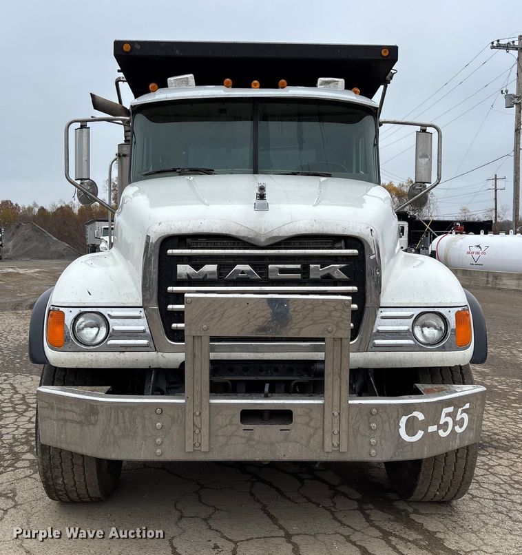 image for item DW7308 2005 Mack Granite CV713 dump truck