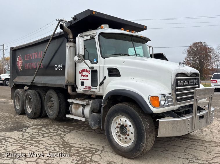 image for item DW7308 2005 Mack Granite CV713 dump truck