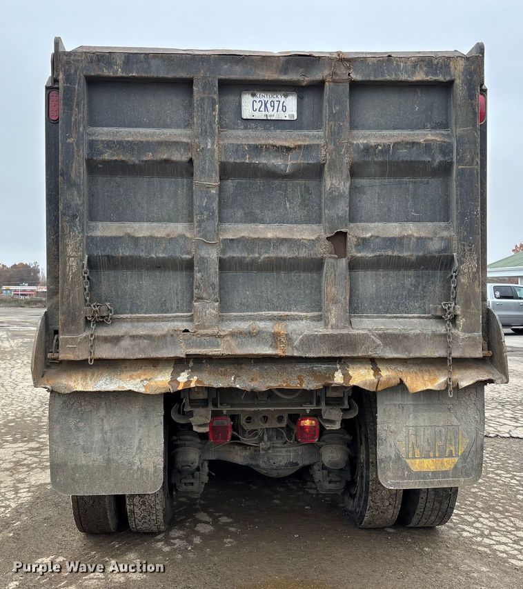 image for item DW7308 2005 Mack Granite CV713 dump truck