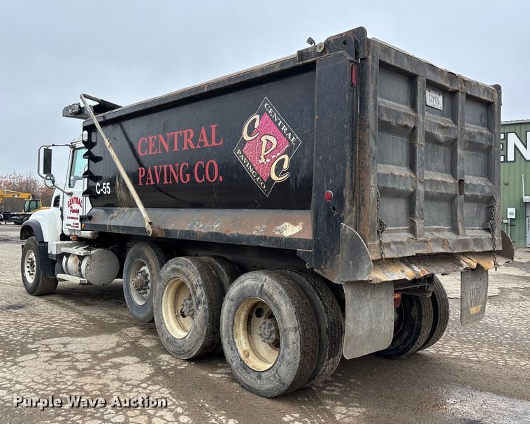 image for item DW7308 2005 Mack Granite CV713 dump truck