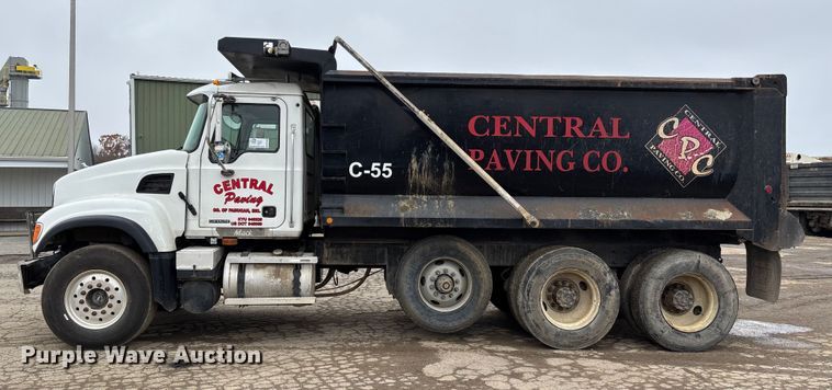 image for item DW7308 2005 Mack Granite CV713 dump truck