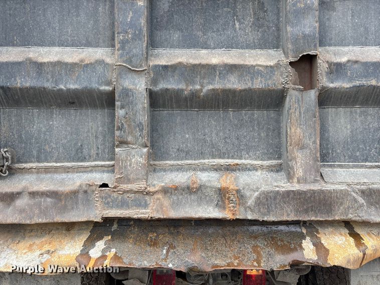 image for item DW7308 2005 Mack Granite CV713 dump truck