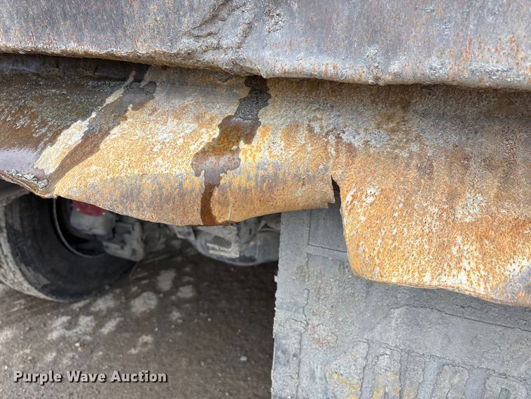 image for item DW7308 2005 Mack Granite CV713 dump truck