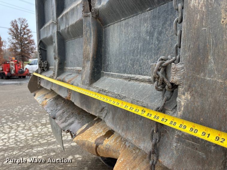 image for item DW7308 2005 Mack Granite CV713 dump truck