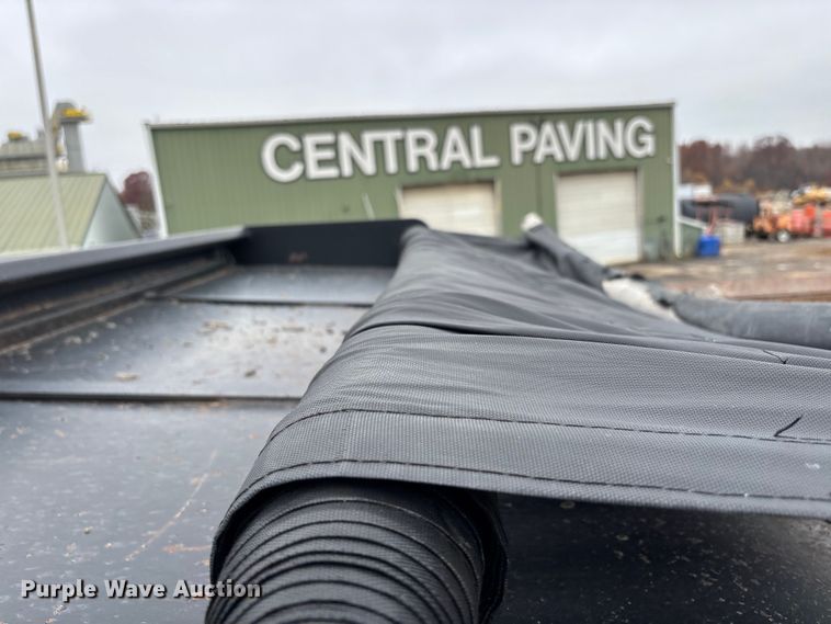 image for item DW7308 2005 Mack Granite CV713 dump truck