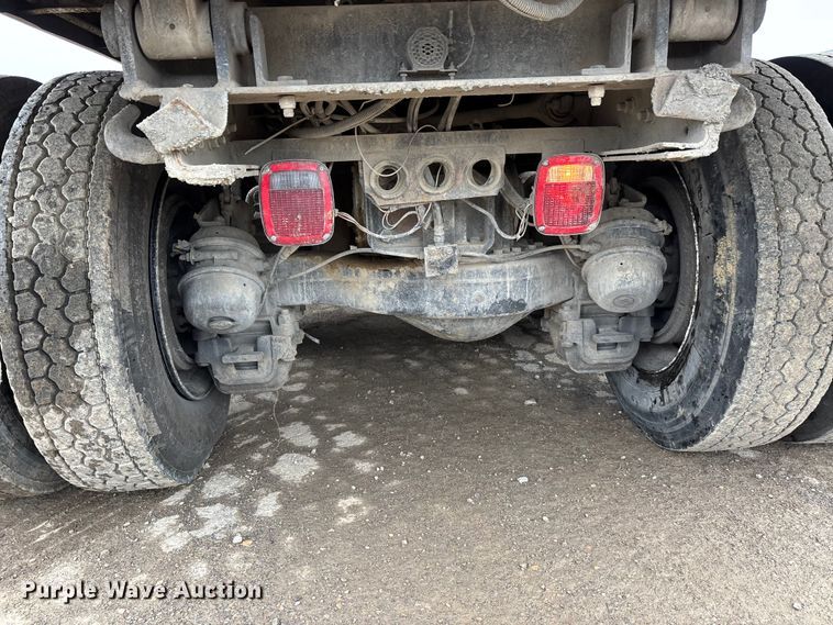 image for item DW7308 2005 Mack Granite CV713 dump truck