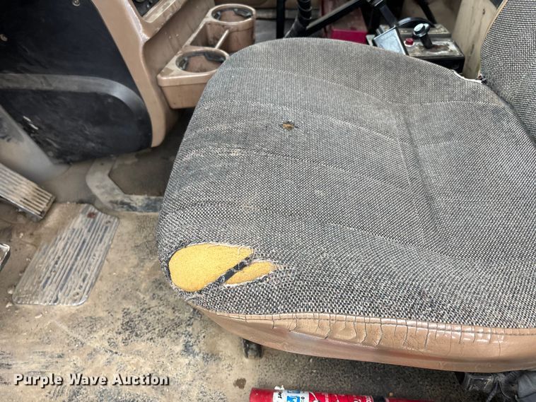 image for item DW7308 2005 Mack Granite CV713 dump truck