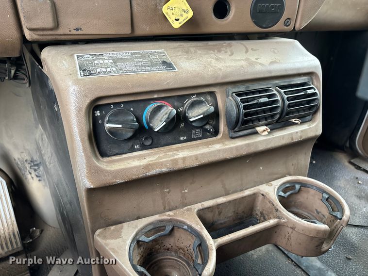 image for item DW7308 2005 Mack Granite CV713 dump truck