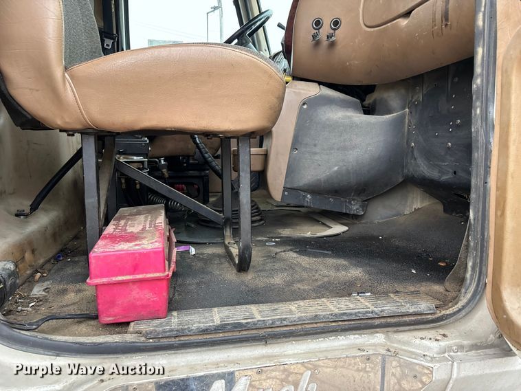 image for item DW7308 2005 Mack Granite CV713 dump truck