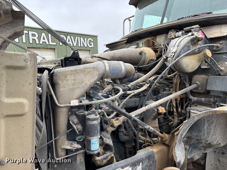 image for item DW7308 2005 Mack Granite CV713 dump truck