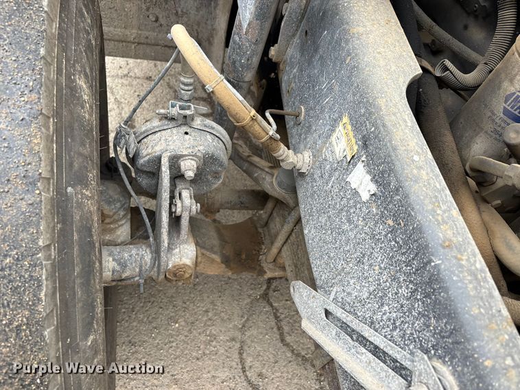 image for item DW7308 2005 Mack Granite CV713 dump truck