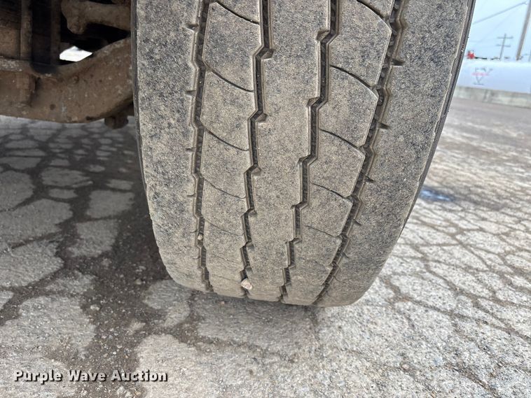 image for item DW7308 2005 Mack Granite CV713 dump truck