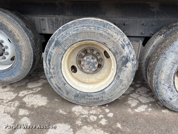 image for item DW7308 2005 Mack Granite CV713 dump truck