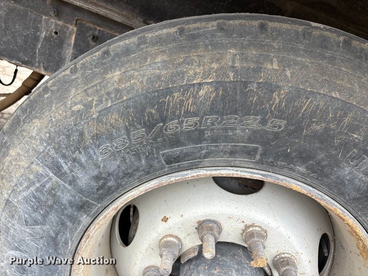 image for item DW7308 2005 Mack Granite CV713 dump truck