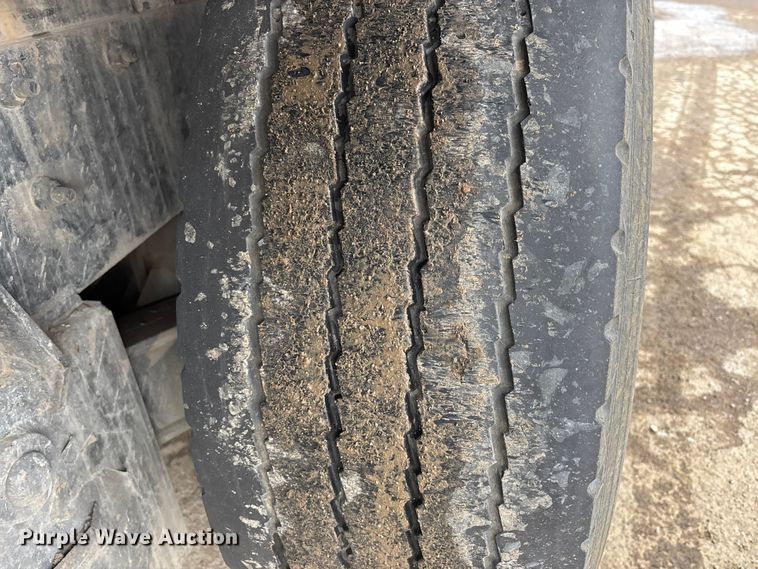 image for item DW7308 2005 Mack Granite CV713 dump truck