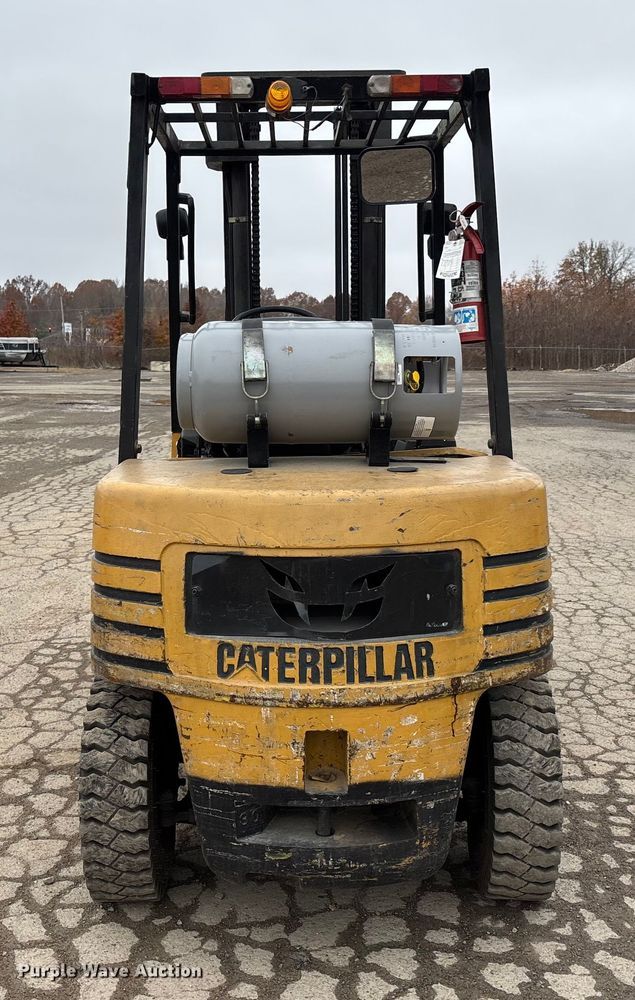 image for item DW7309 Caterpillar GP30 forklift