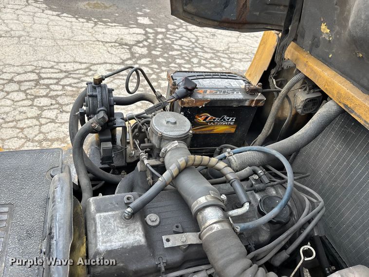image for item DW7309 Caterpillar GP30 forklift