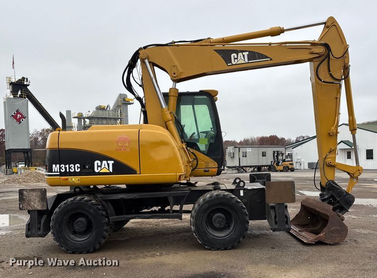 image for item DW7310 2005 Caterpillar M313C wheeled excavator