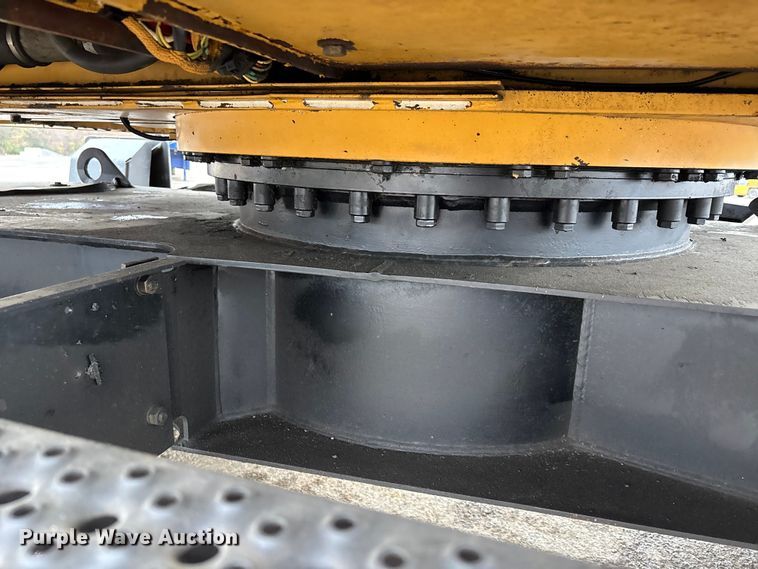 image for item DW7310 2005 Caterpillar M313C wheeled excavator