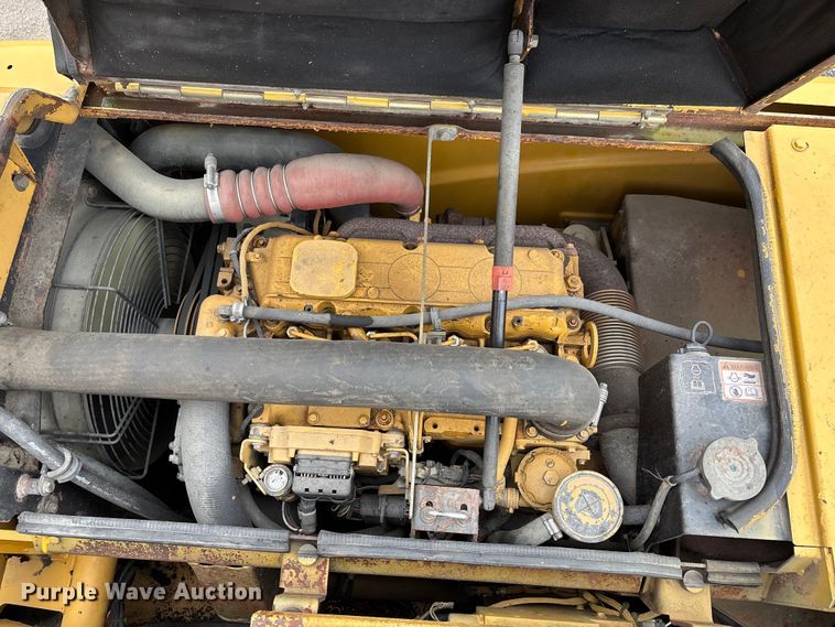 image for item DW7310 2005 Caterpillar M313C wheeled excavator