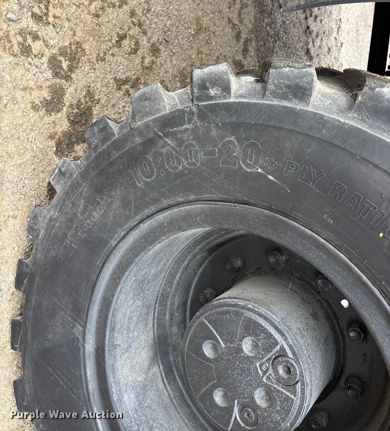 image for item DW7310 2005 Caterpillar M313C wheeled excavator