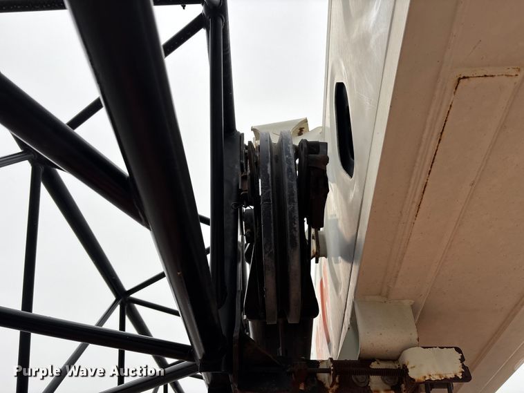 image for item DW7311 2006 Link-Belt HTC 8660 series II crane