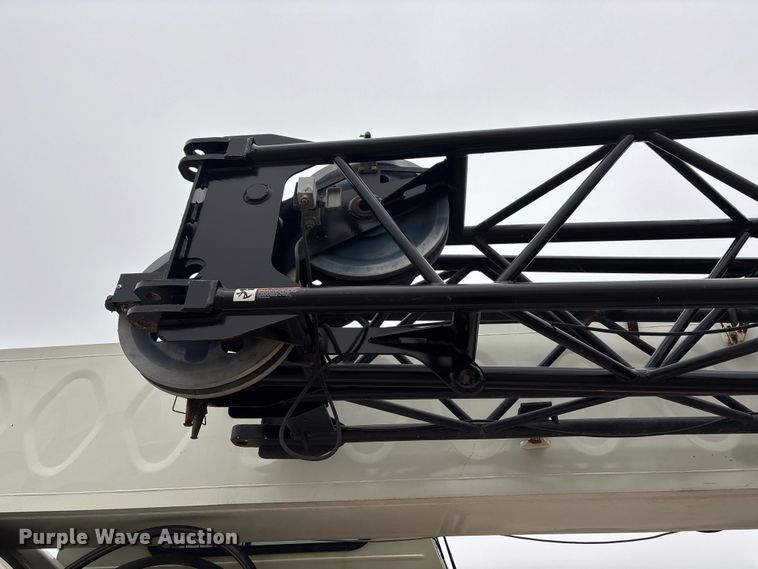 image for item DW7311 2006 Link-Belt HTC 8660 series II crane