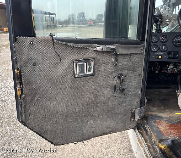 image for item DW7311 2006 Link-Belt HTC 8660 series II crane