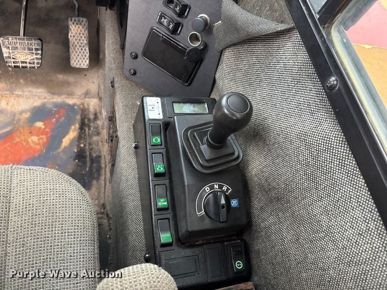 image for item DW7311 2006 Link-Belt HTC 8660 series II crane