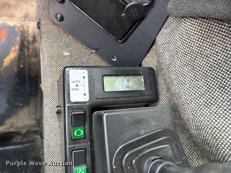 image for item DW7311 2006 Link-Belt HTC 8660 series II crane