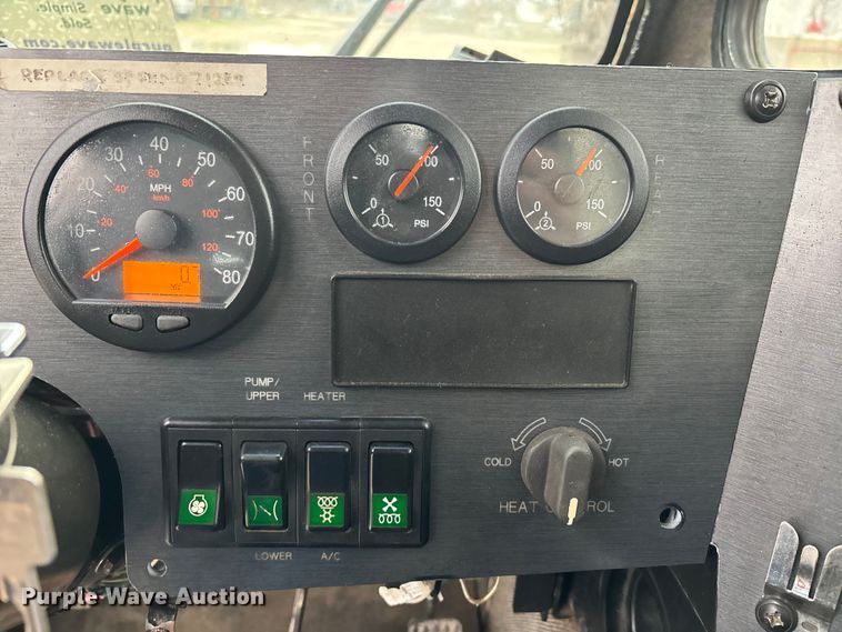 image for item DW7311 2006 Link-Belt HTC 8660 series II crane