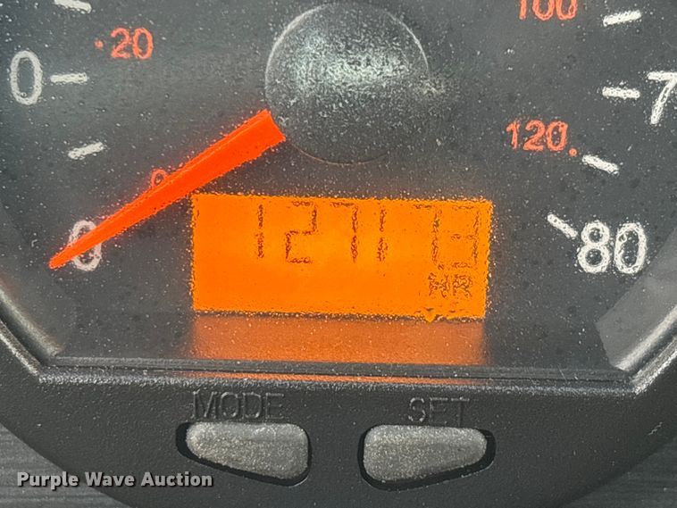 image for item DW7311 2006 Link-Belt HTC 8660 series II crane