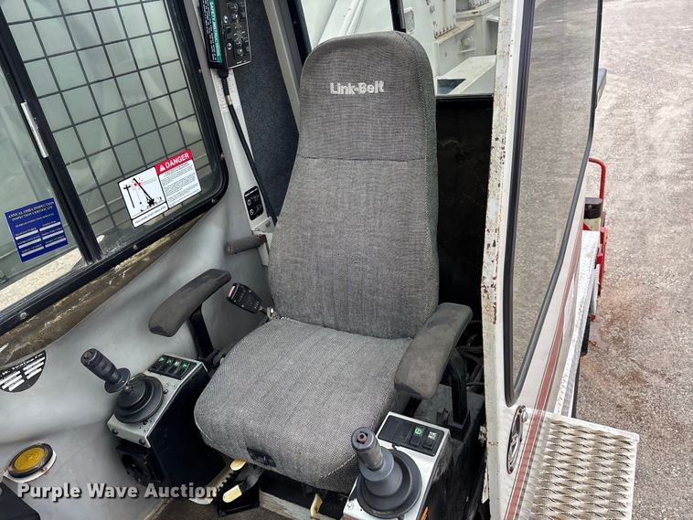 image for item DW7311 2006 Link-Belt HTC 8660 series II crane