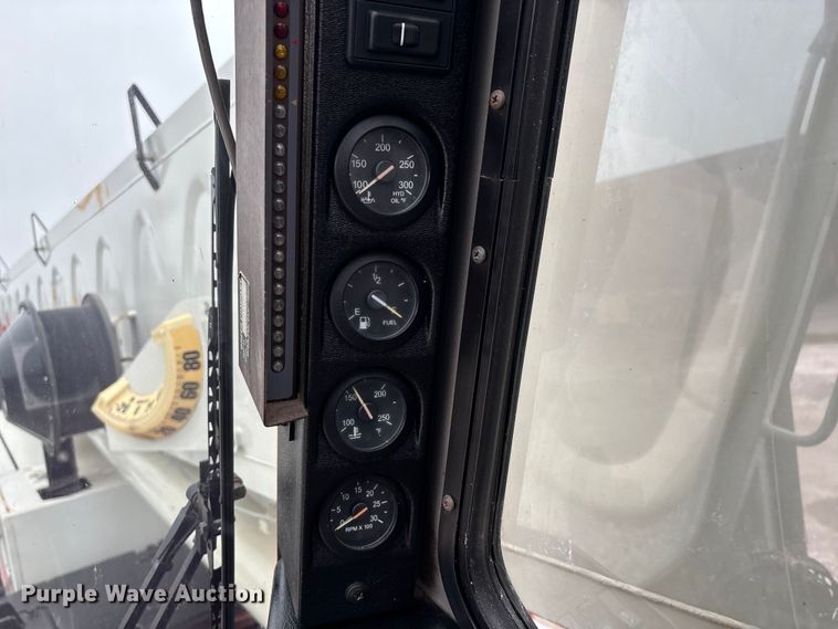 image for item DW7311 2006 Link-Belt HTC 8660 series II crane