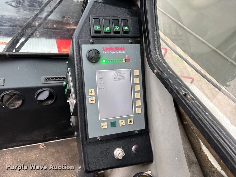 image for item DW7311 2006 Link-Belt HTC 8660 series II crane