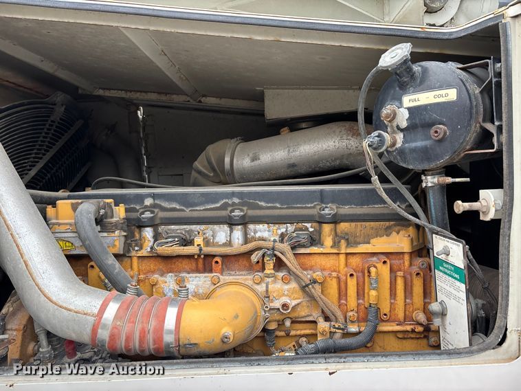 image for item DW7311 2006 Link-Belt HTC 8660 series II crane