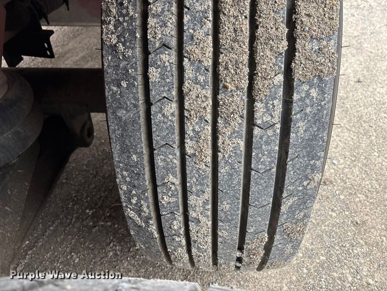 image for item DW7311 2006 Link-Belt HTC 8660 series II crane